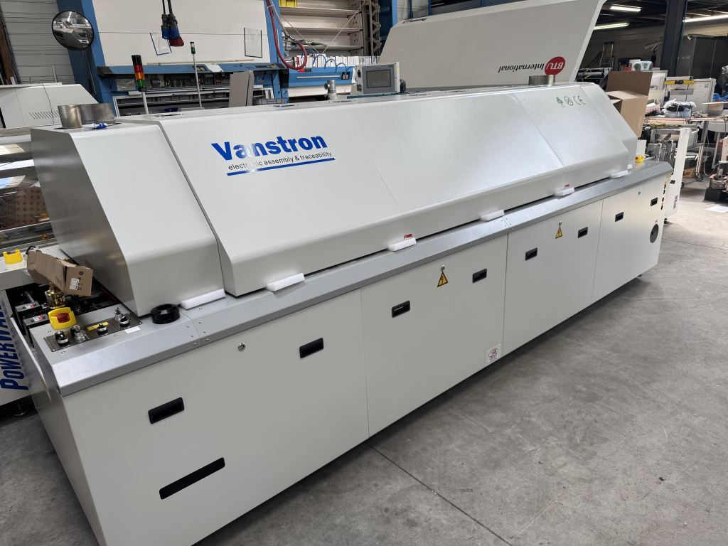 VANSTRON - Four de refusion Type ExplorFlow Model EXP-0601 - LEAD FREE REFLOW OVEN